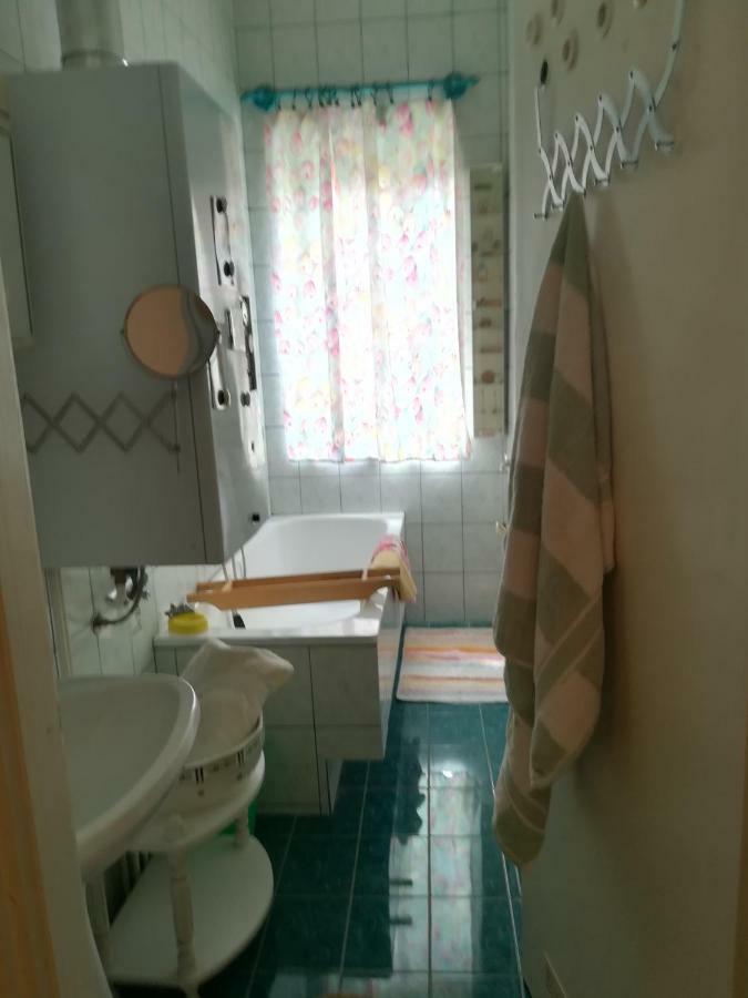 Violetta Apartmanlakas Heviz Ngoại thất bức ảnh